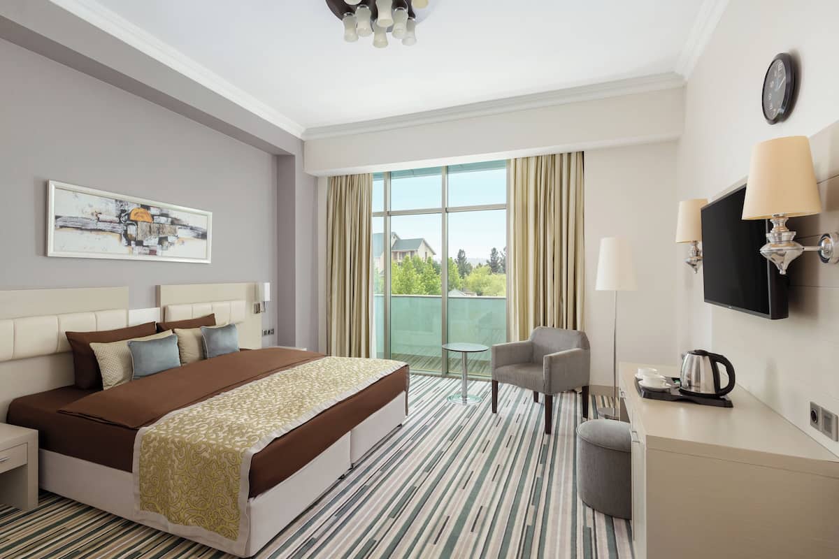 Chambre Double Standard | 1 chambre, minibar, coffres-forts dans les chambres, bureau
