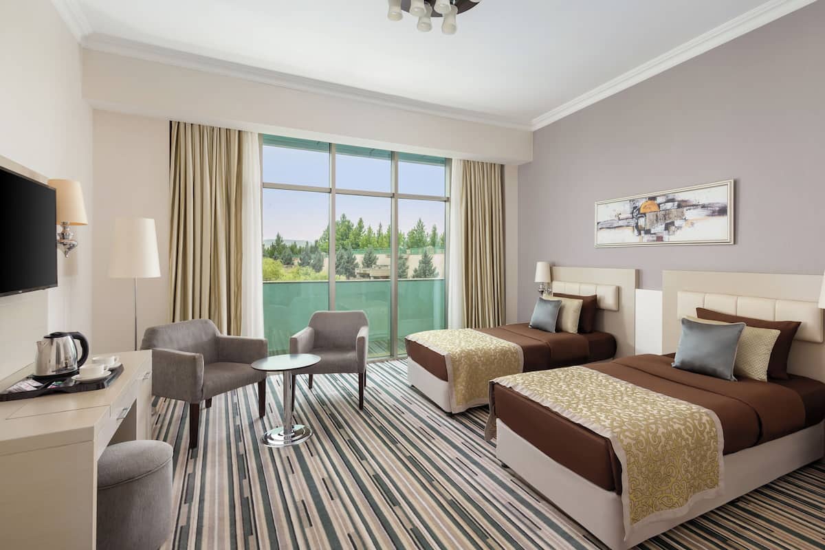 Junior-Zweibettzimmer | 1 Schlafzimmer, Minibar, Zimmersafe, Schreibtisch