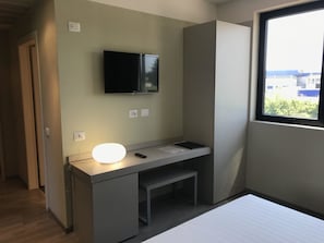 In-room safe, desk, blackout drapes, soundproofing