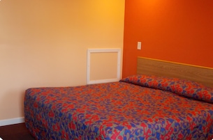Quarto, 1 cama King, para não fumantes | Acesso grátis à internet com fio, roupa de cama