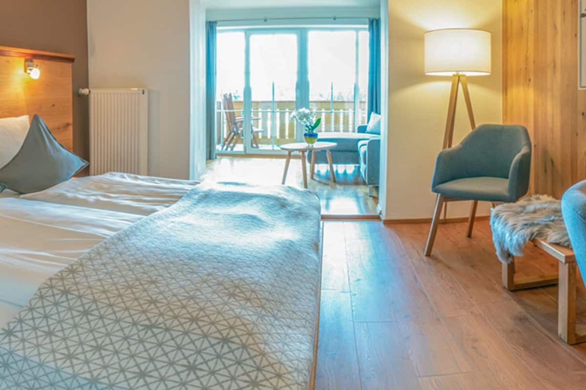 Junior Suite Excellsior Single Use 34qm | 1 bedroom, premium bedding, desk, soundproofing