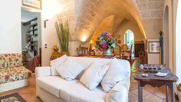 Villa, 5 camere da letto | Area soggiorno | TV a schermo piatto