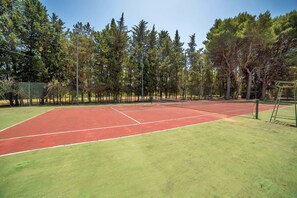 Tennis court