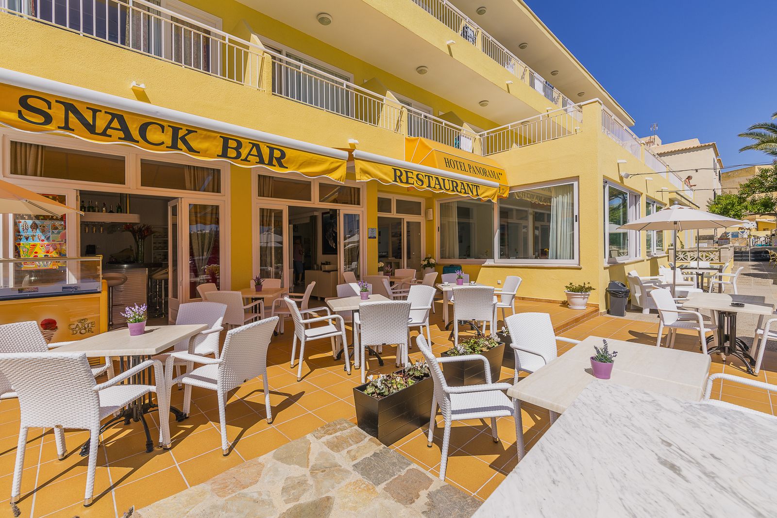 Bar (in der Unterkunft)