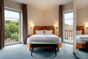 Standard Room, 1 Queen Bed | Hypo-allergenic bedding, desk, laptop workspace, blackout drapes