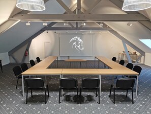 Meeting facility - Hôtel de L'abbaye (Ferrieres)