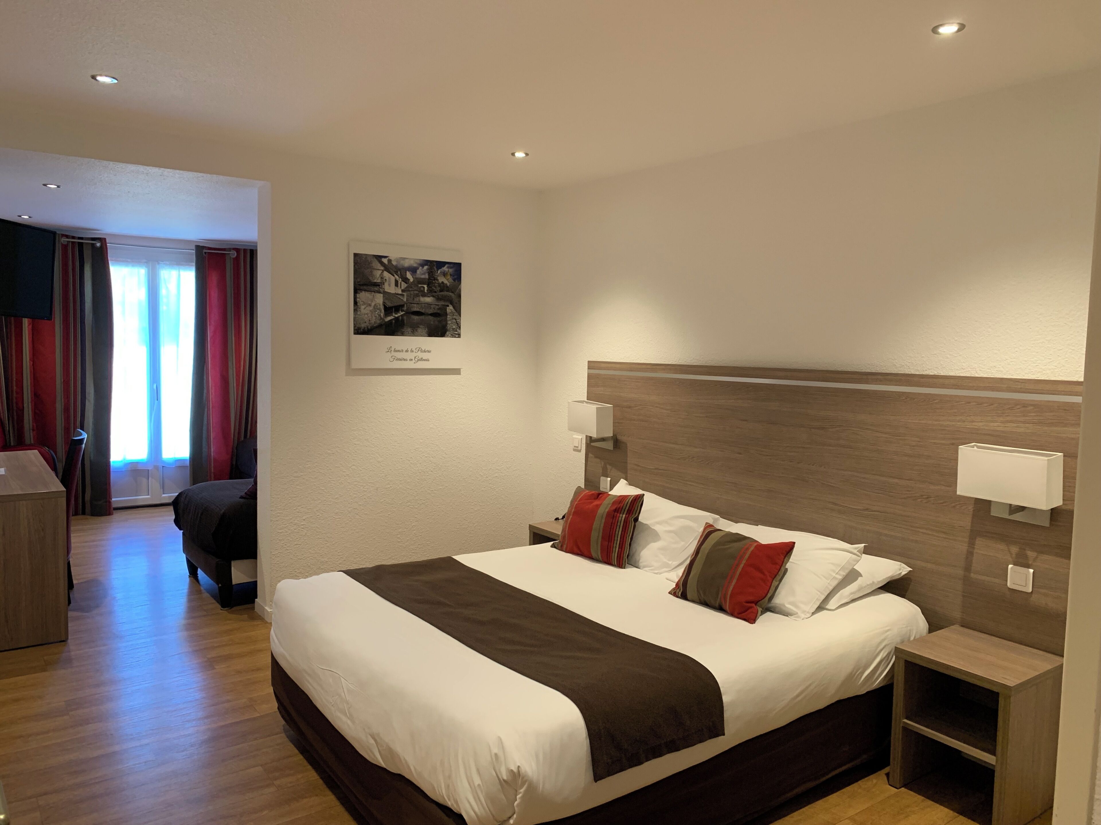 Family Room, Garden Area | Premium bedding, Select Comfort beds, desk, soundproofing