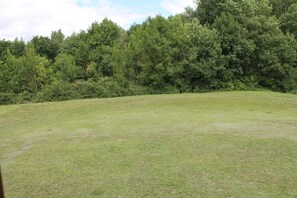 Chambre Confort, 2 lits jumeaux | Literie de qualité, lit avec matelas Select Comfort, bureau