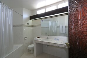 Standard Double Room | Bathroom - Chellah Hotel (Tangier)