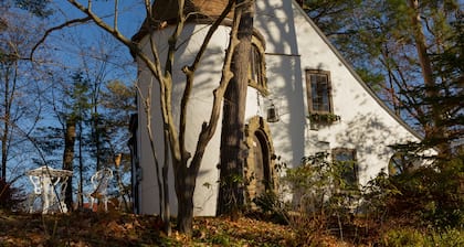 Castle on Glen - 3 Bedroom Home