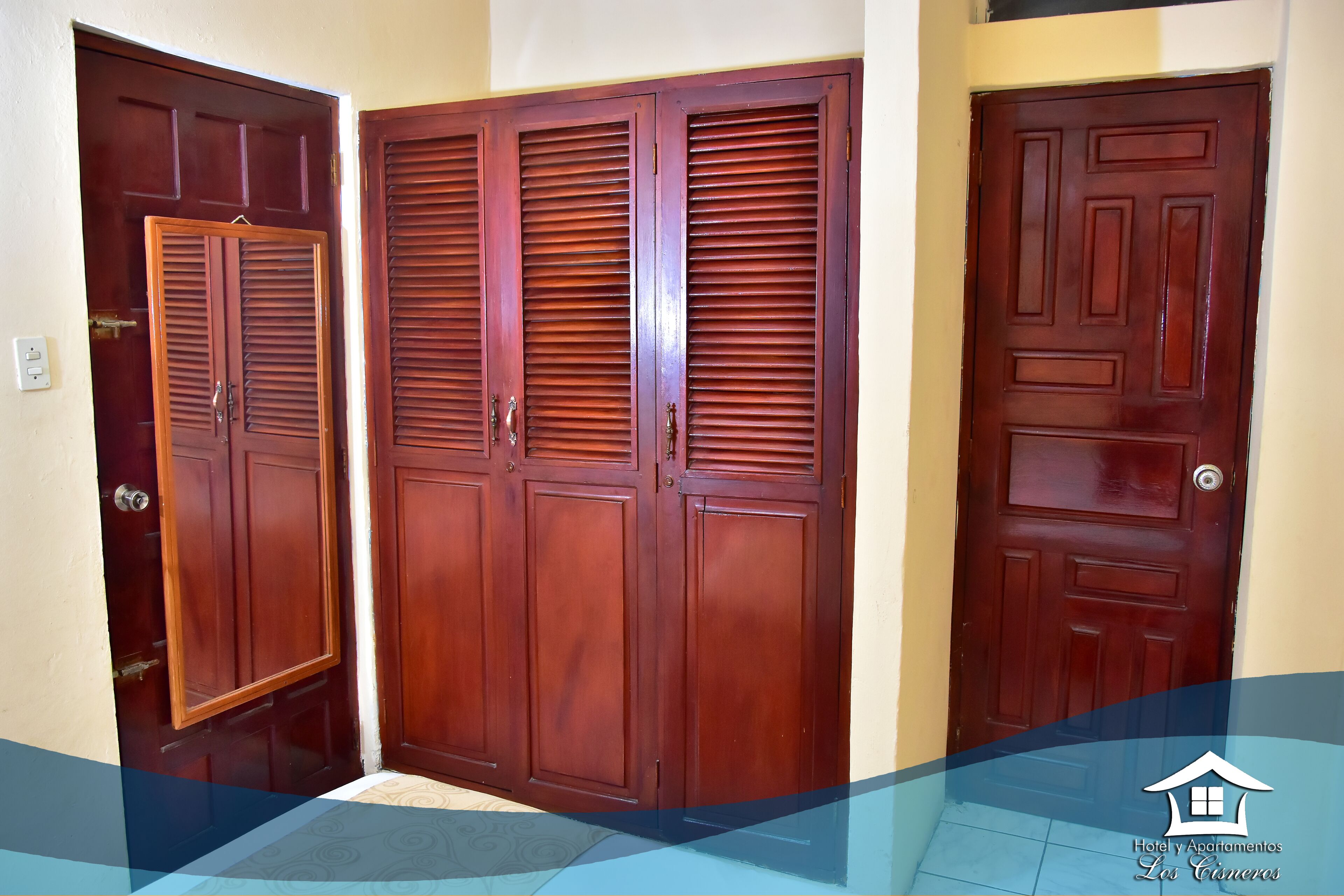 Foto - Hotel y Apartments Los Cisneros