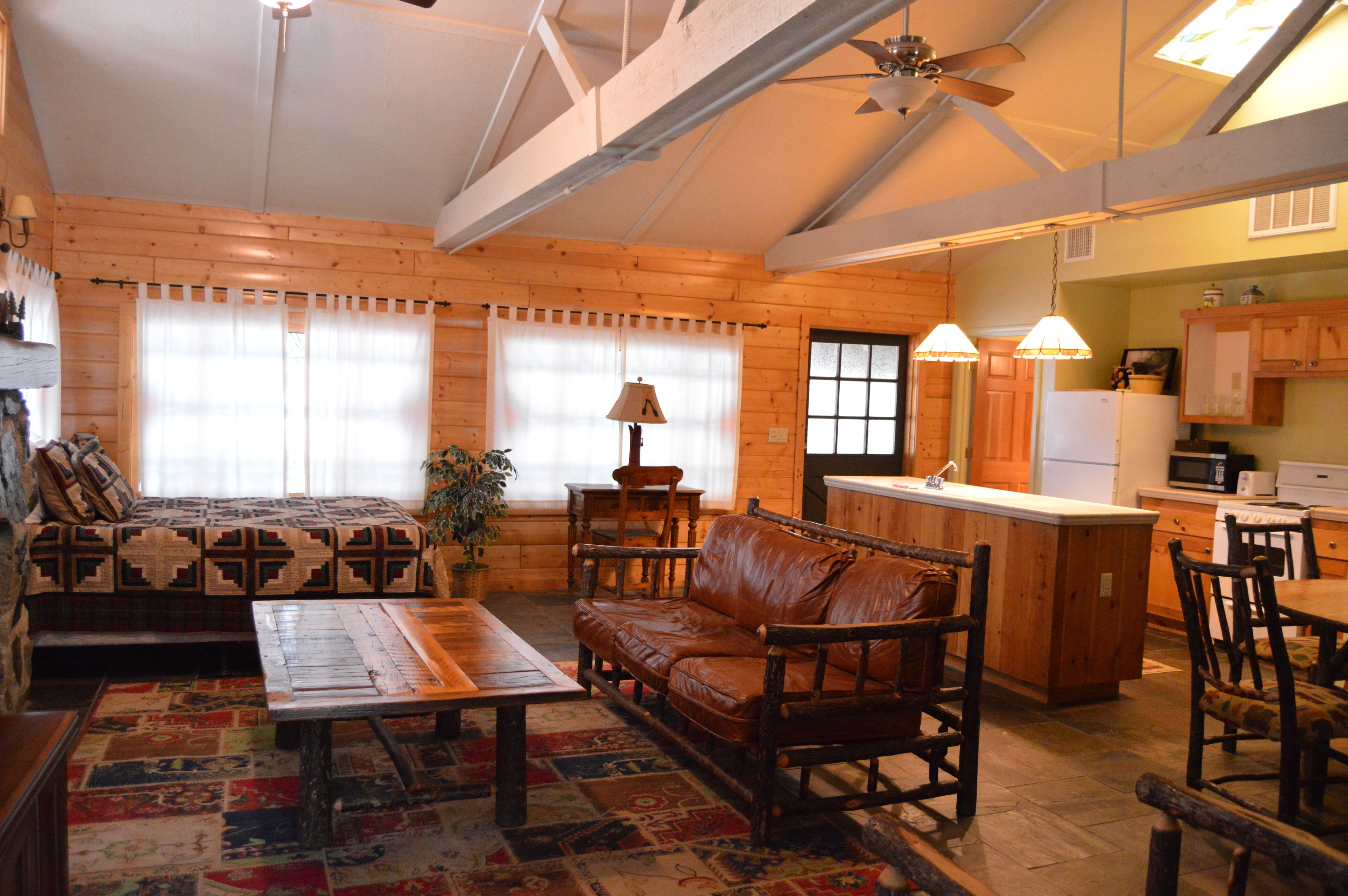 クラシック キャビン クイーンベッド 2 台 | ベッドシーツ