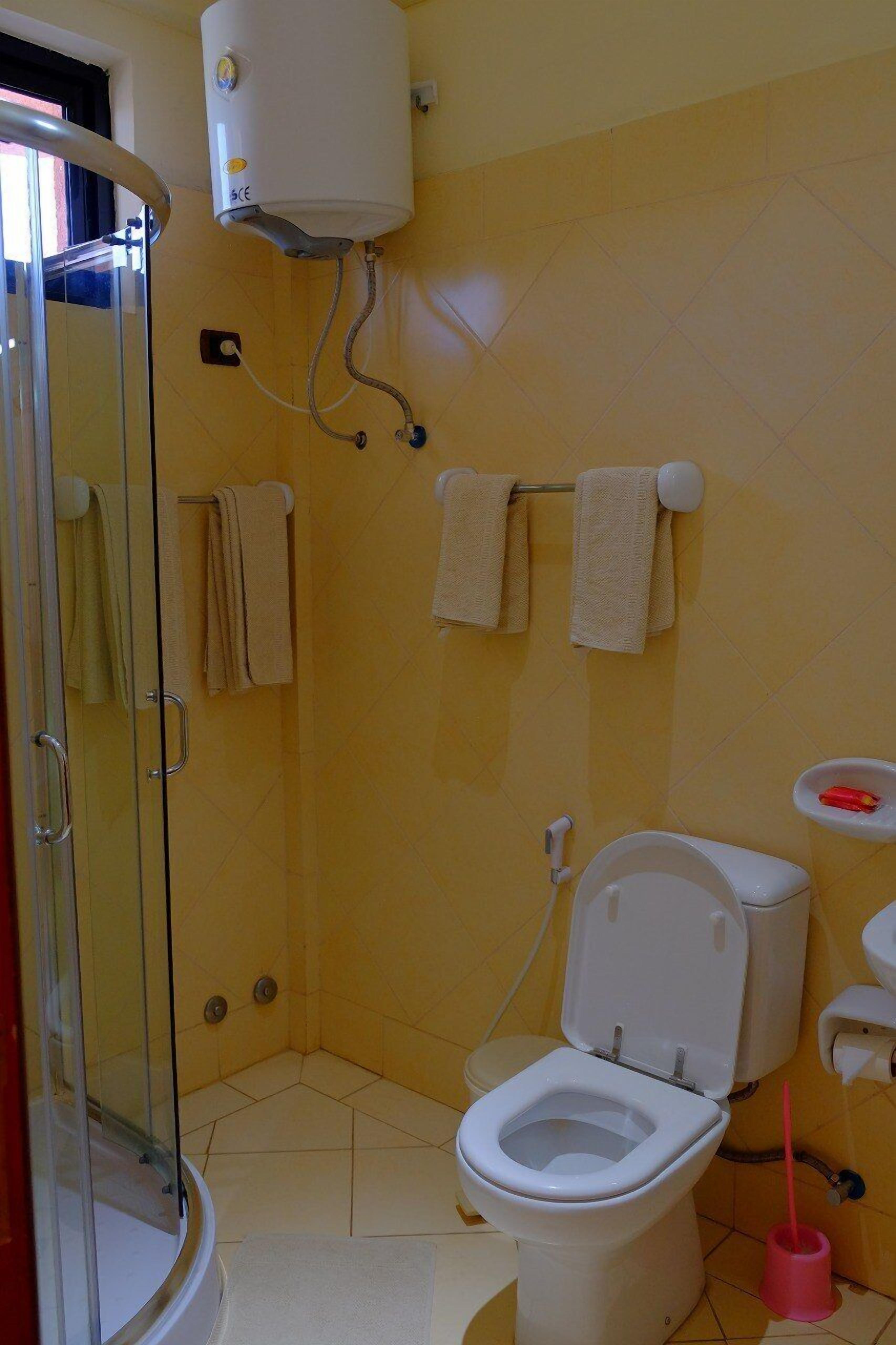 triple room | bathroom | shower, hair dryer, towels