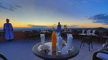 雙人或雙床房, 山景 | 露台/庭院