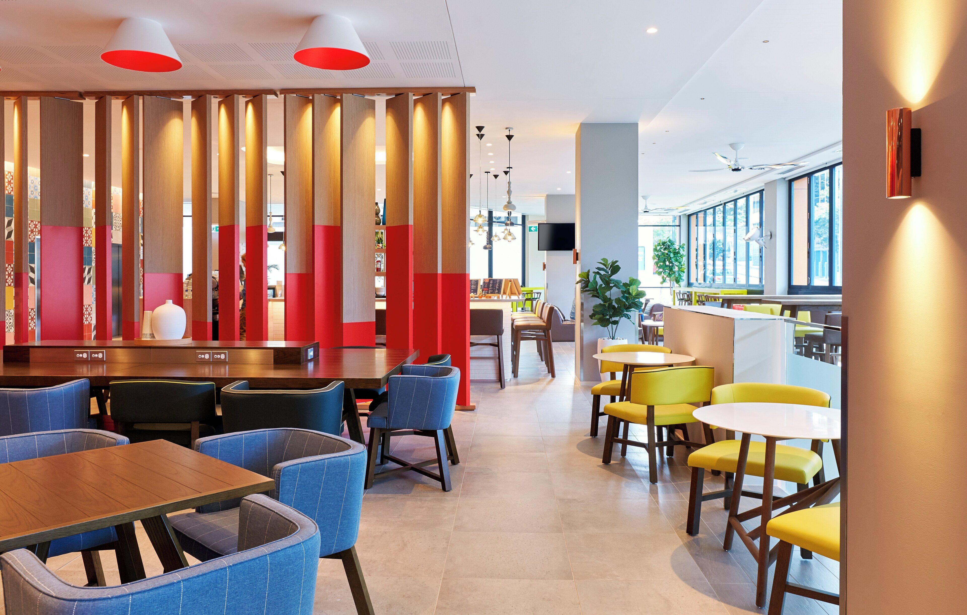 Photo - Holiday Inn Express Brisbane Central by IHG