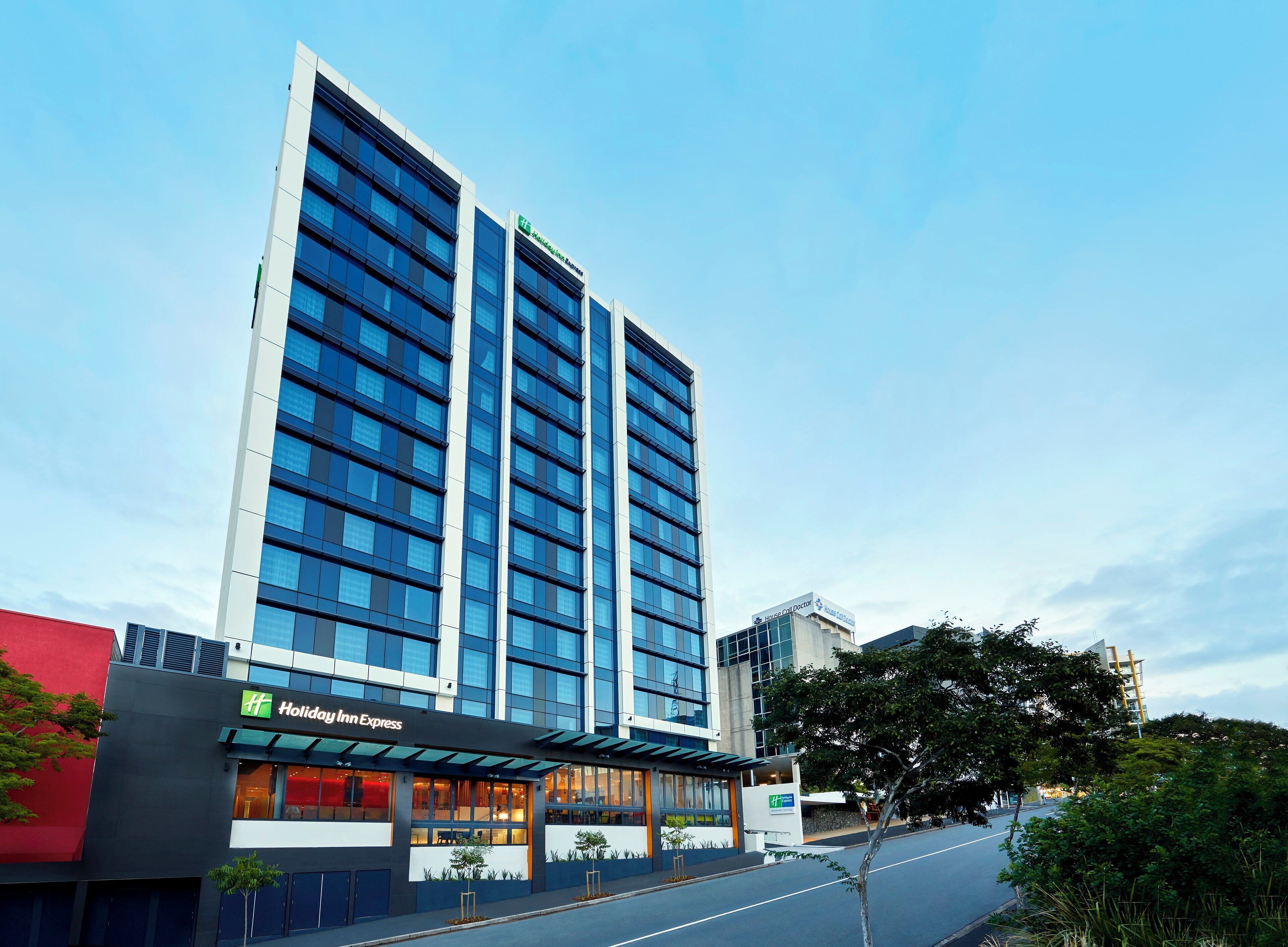 Photo - Holiday Inn Express Brisbane Central by IHG