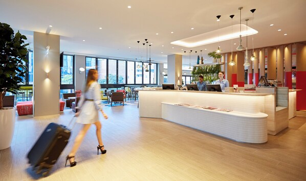 Exterior - Holiday Inn Express Brisbane Central by IHG (Spring Hill)