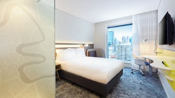 Hypo-allergenic bedding, in-room safe, desk, laptop workspace