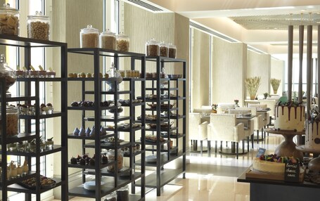 Four Seasons Hotel Abu Dhabi at Al Maryah Island - Image 25