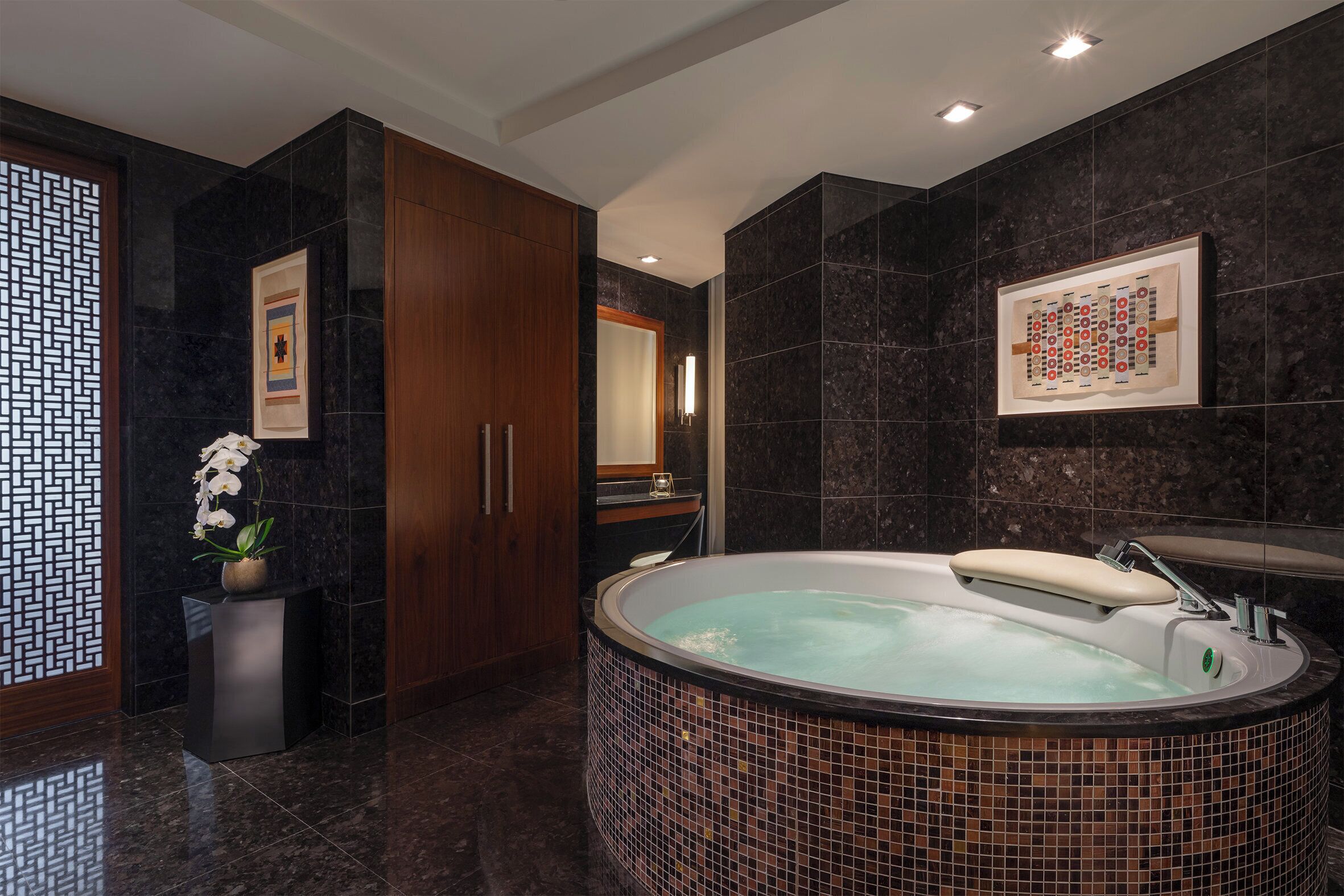 couples treatment room(s), sauna, turkish bath/hammam, body treatments