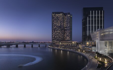 Four Seasons Hotel Abu Dhabi at Al Maryah Island - Image 2