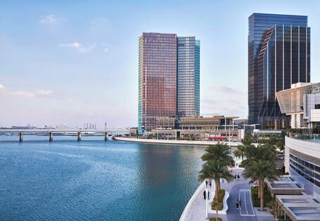 Four Seasons Hotel Abu Dhabi at Al Maryah Island - Image 30