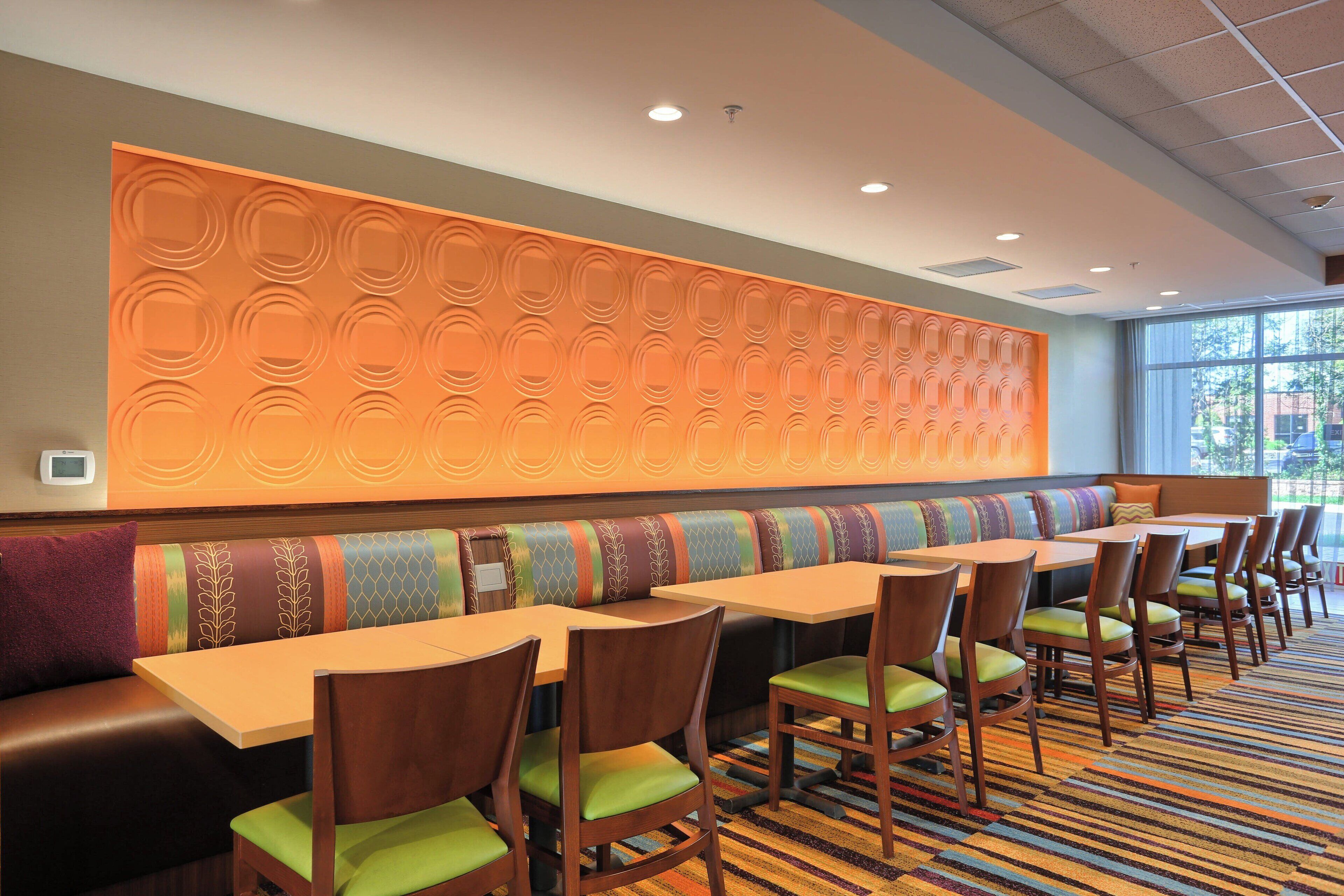 free daily continental breakfast