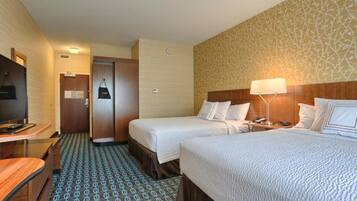 Kamar, 2 Tempat Tidur Queen | Meja kerja, setrika/meja setrika, Wi-Fi gratis, dan seprai linen