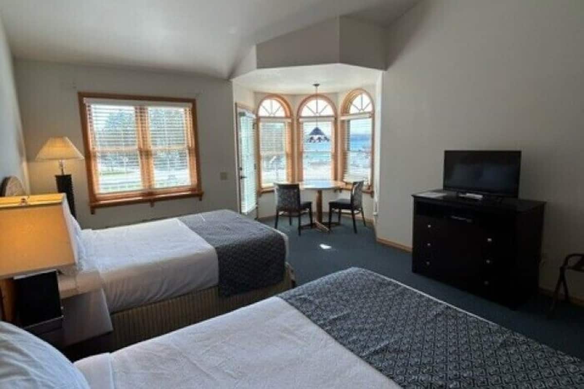 Commodore | 熨斗/熨衣板、免費無線上網、床單、鬧鐘