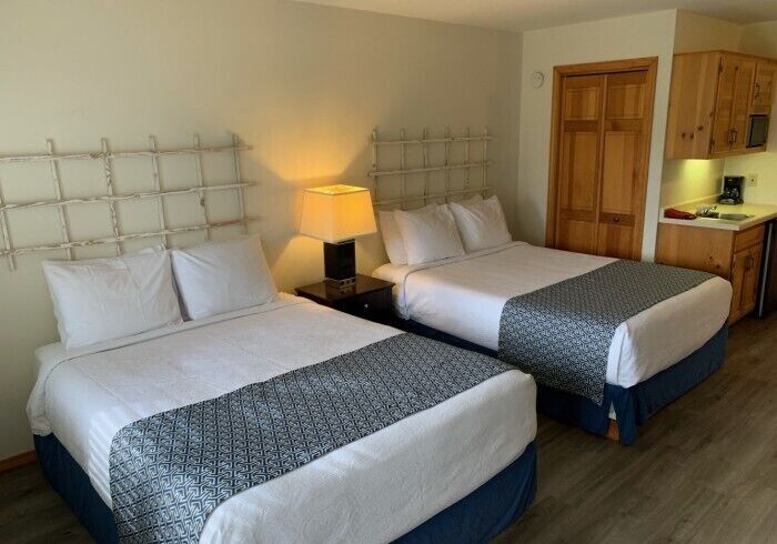 Iron/ironing board, free WiFi, bed sheets, alarm clocks