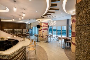 Se sirven desayunos y cenas 