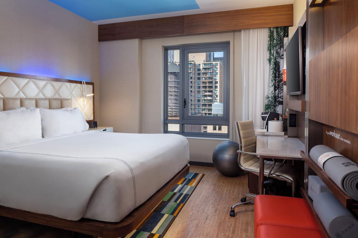 1 bedroom, premium bedding, pillowtop beds, desk