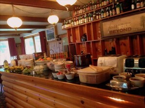 Breakfast area