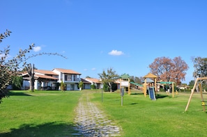 Area giochi per bambini (all'aperto)