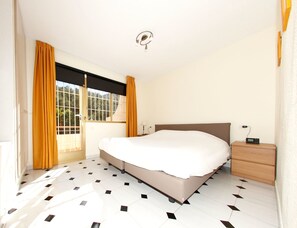 Coffres-forts dans les chambres, rideaux occultants