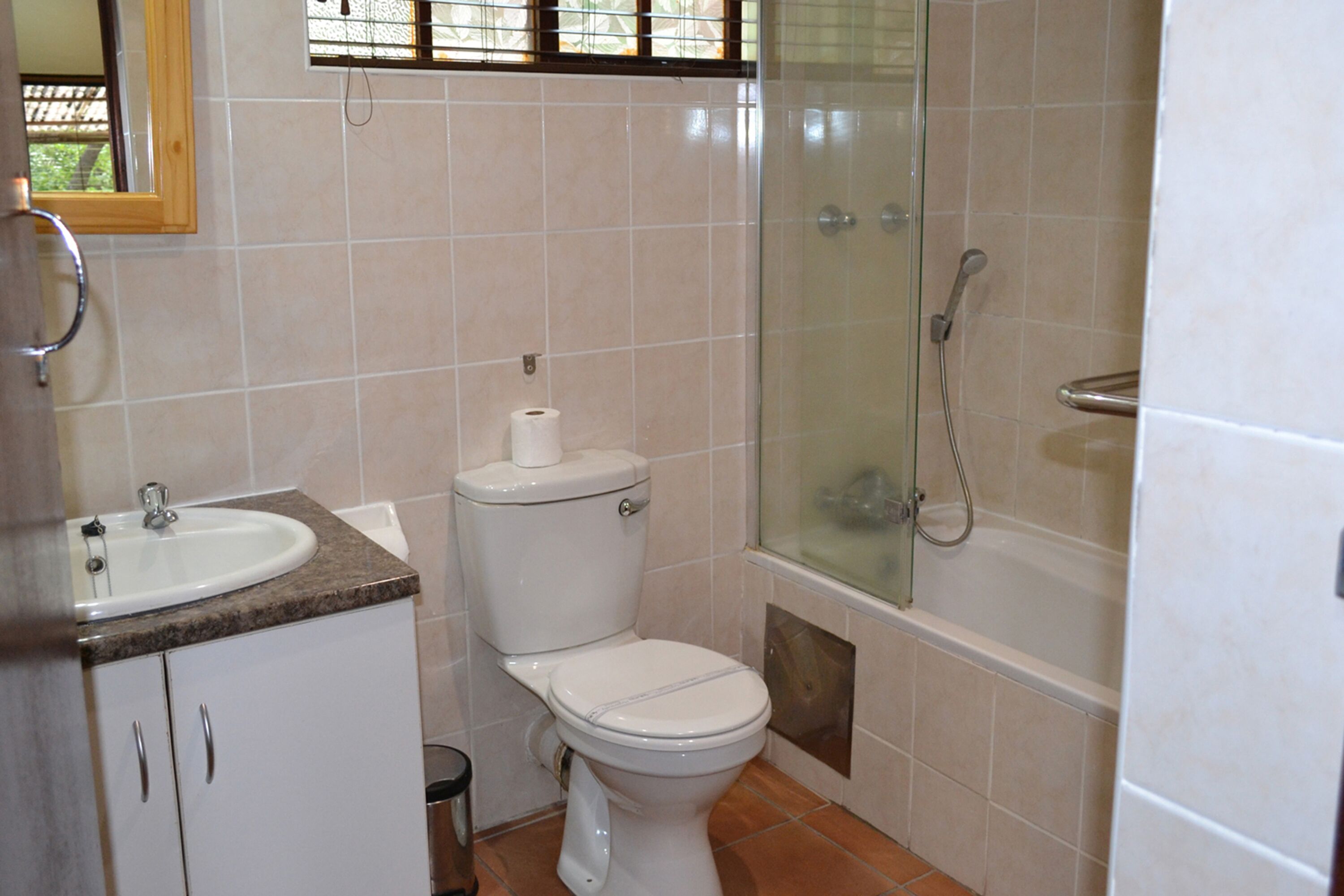 studio chalet with patio | bathroom | towels