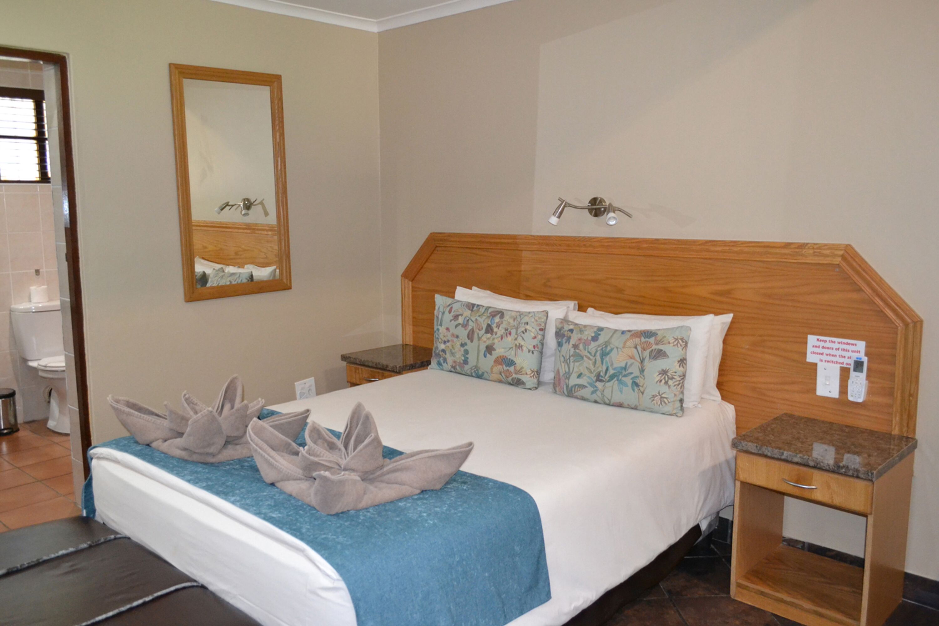 studio chalet with patio | in-room safe, free cots/infant beds, bed sheets