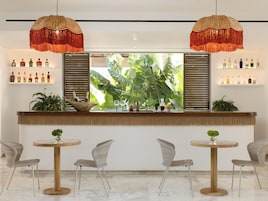 Bar (en el alojamiento)