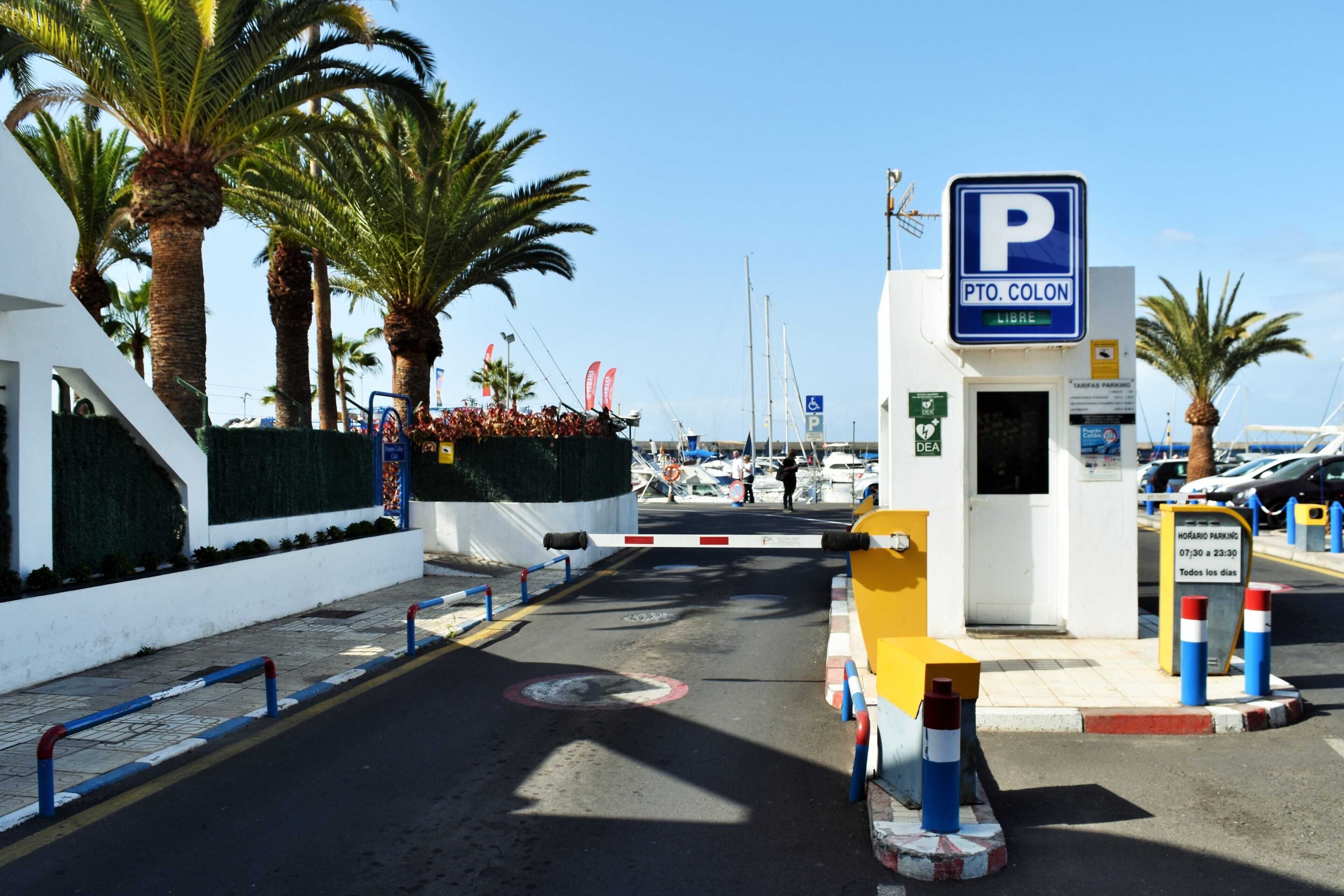 self-parking (surcharge) 5 per day