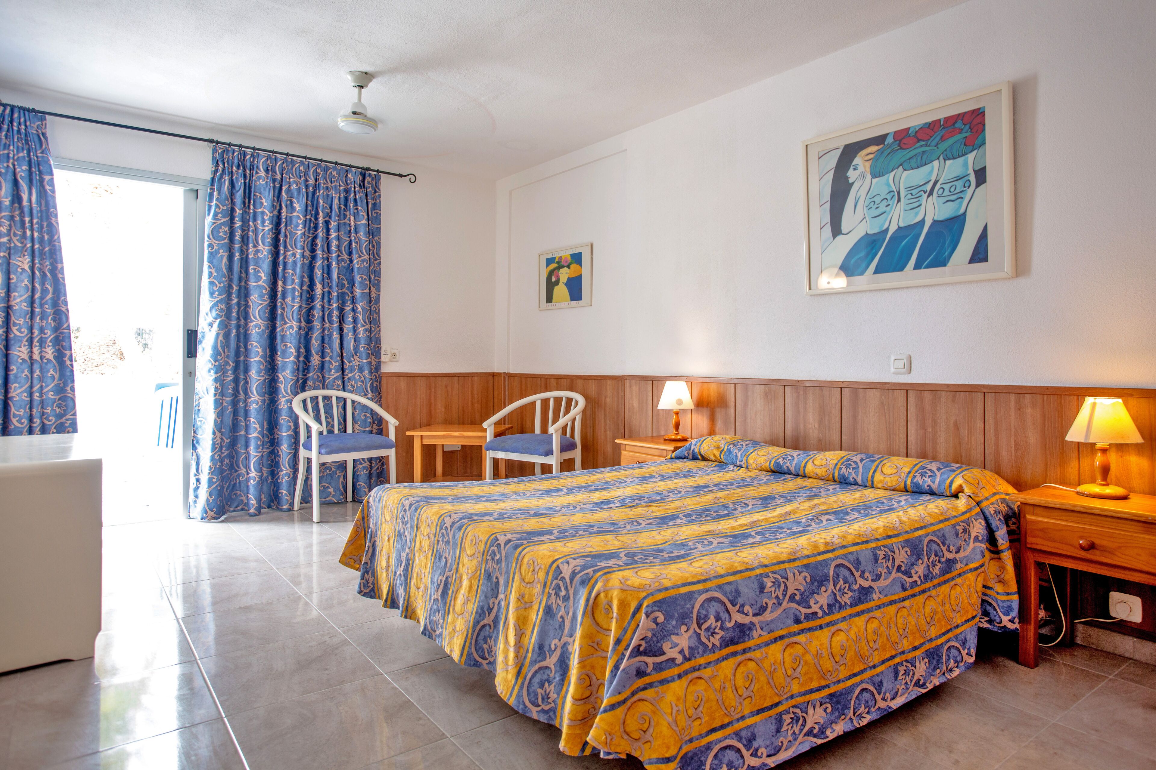 standard apartment, 1 bedroom | blackout curtains, iron/ironing board, free cots/infant beds, free wifi