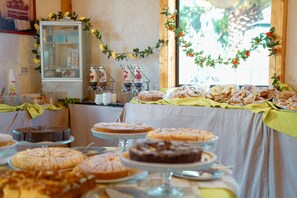 Frokostbuffé er inkludert hver dag