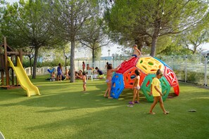 Children's play area - outdoor - Villaggio Emmanuele (Manfredonia)