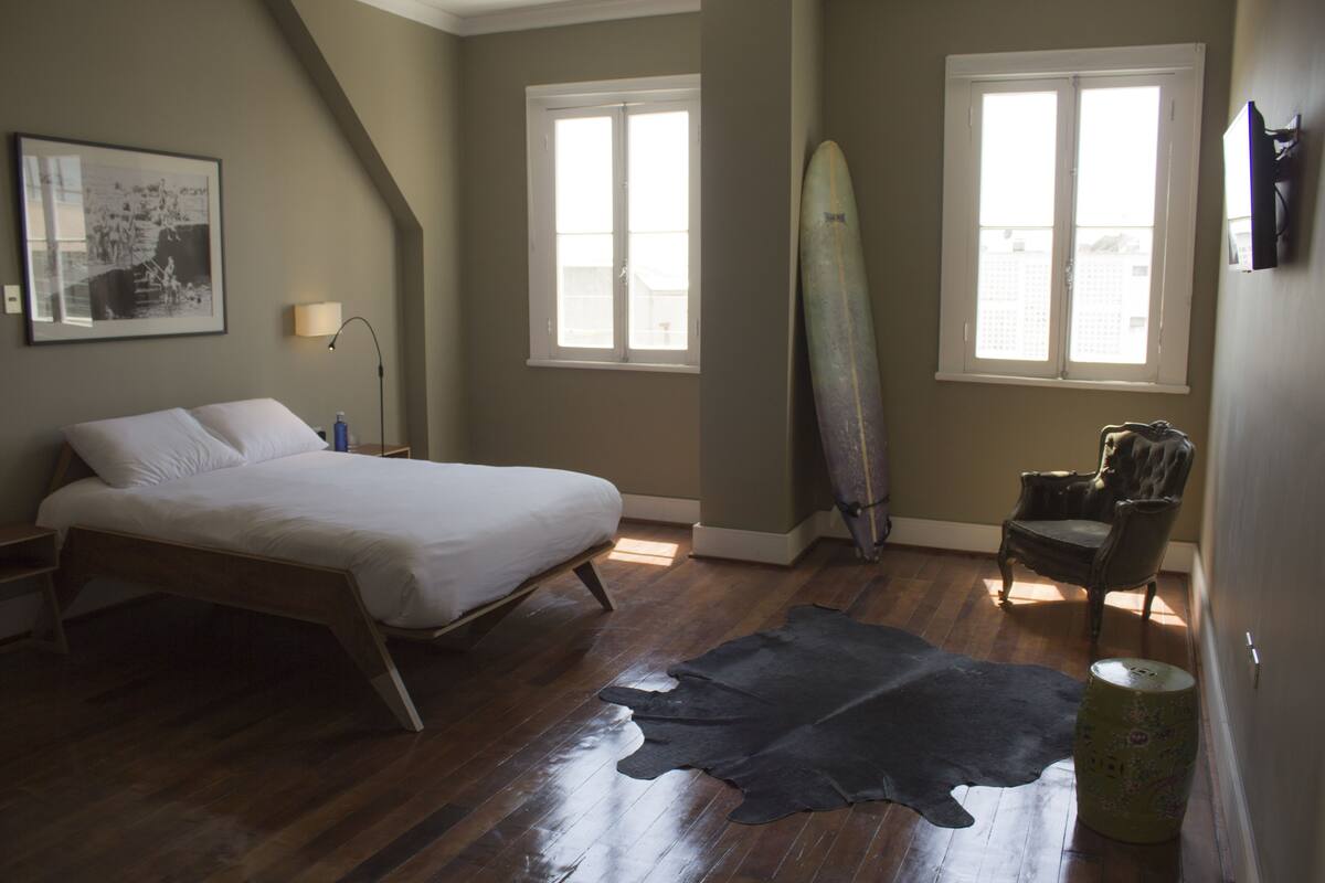 Wifi gratis y ropa de cama