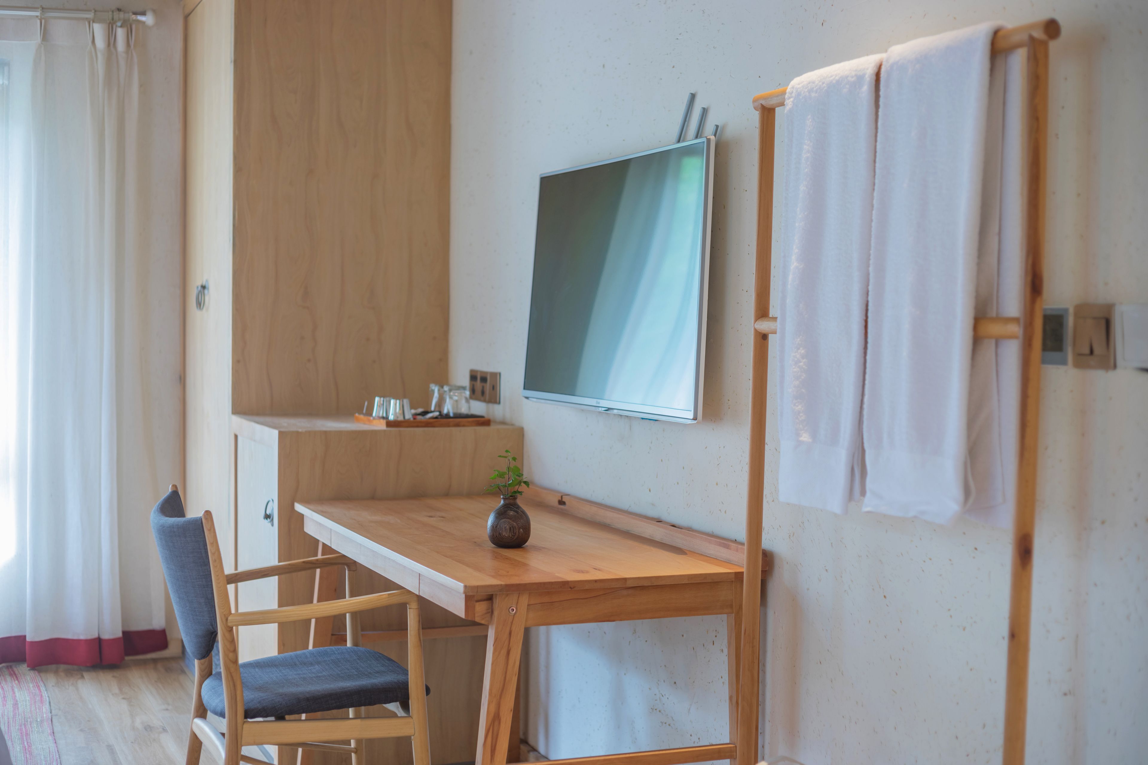 superior king room | minibar, in-room safe, desk, blackout curtains