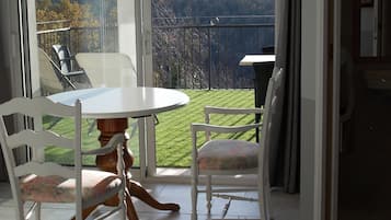 Comfort-Zimmer, barrierefrei, Terrasse | Terrasse/Patio