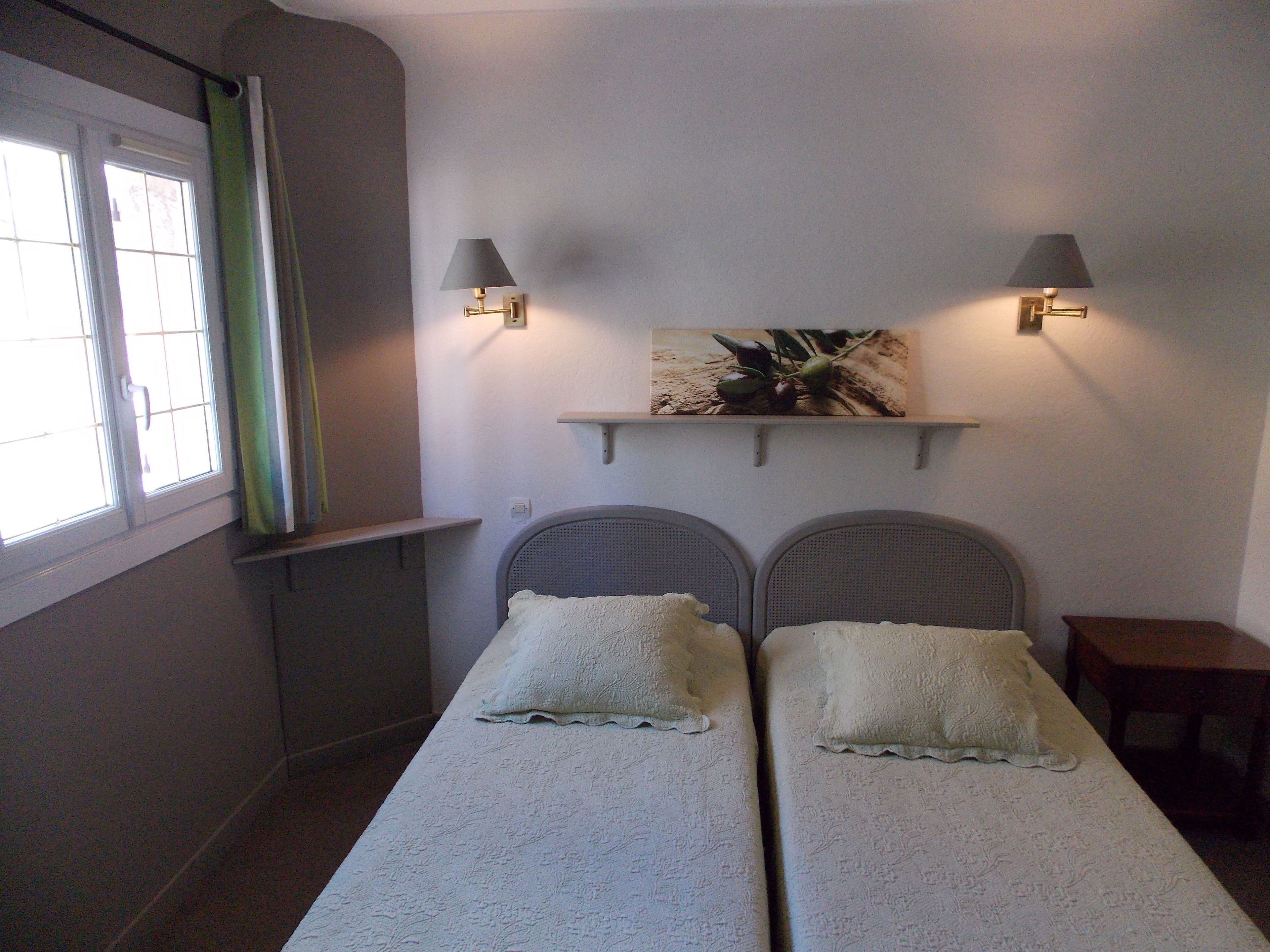 economy twin room | individually decorated, individually furnished, free wifi