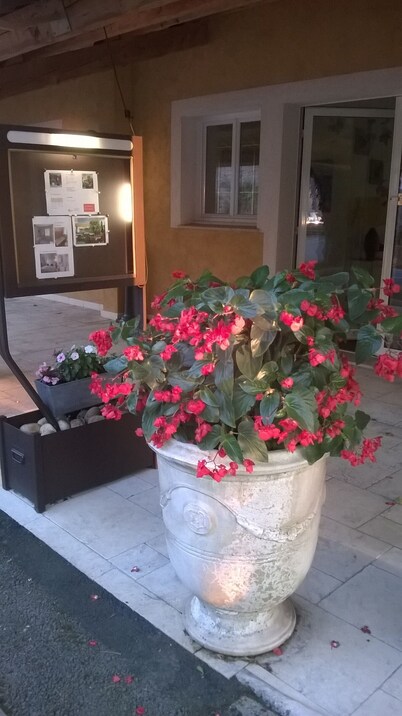 Au Relais Provencal