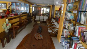 Interior - Mayflower Inn (Cebu)