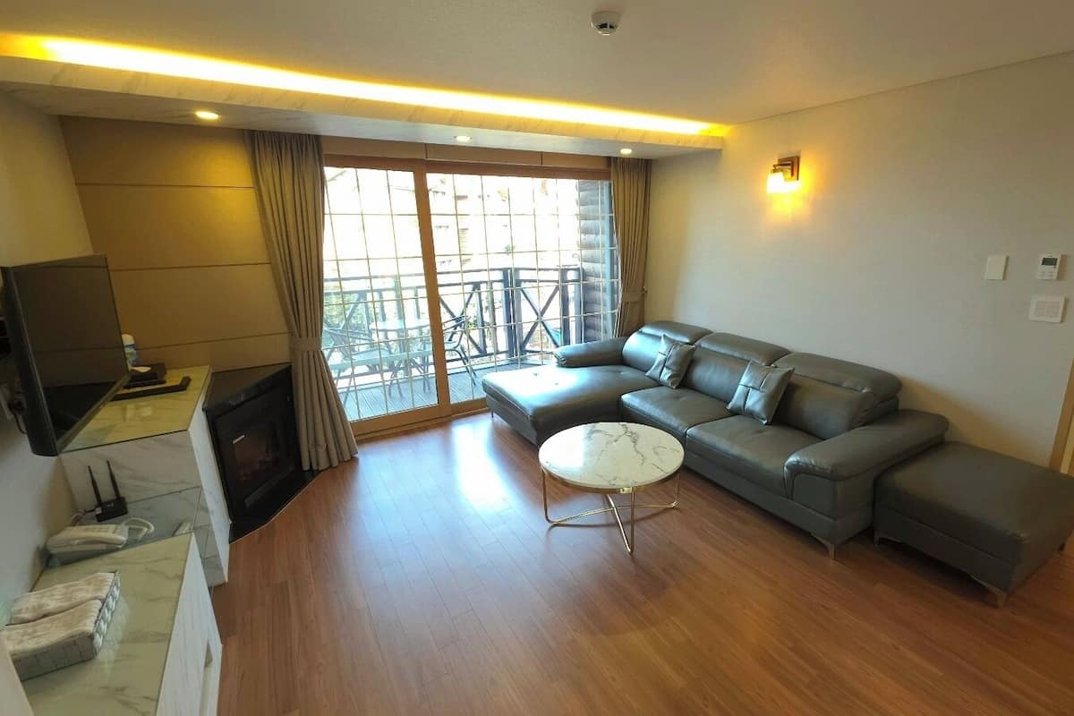 FAMILY SUITE | Cortinas blackout, quartos à prova de som, Wi-Fi de cortesia