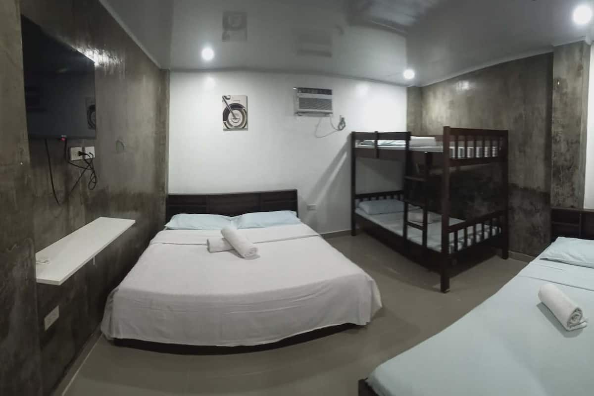 Comfort Room | Free WiFi